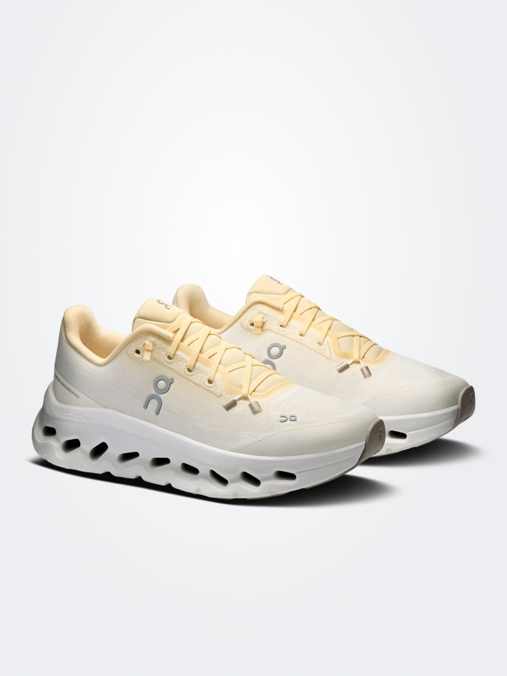 On Running Women Cloudtilt Blonde | Dew
Size 5.5 gently used